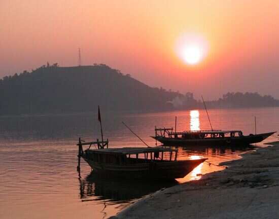 How to reach Guwahati