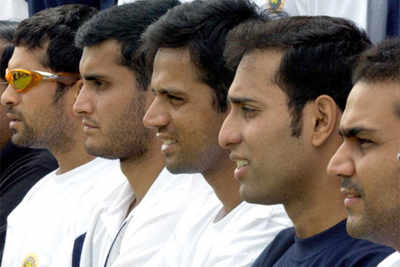Sehwag's retirement brings down curtain on 'Fab 5'