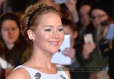 Hunger Games stars participate in handprint ceremony