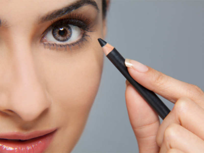 Let your eyes speak with these makeup tips