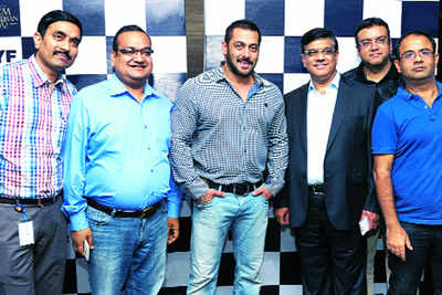 Salman Khan interacts with the leadership team of upcoming smartphone company in Delhi