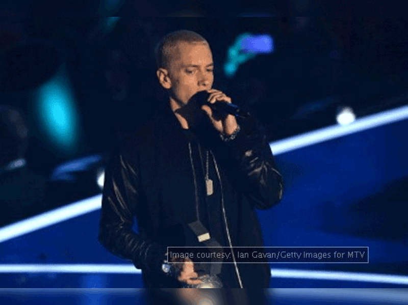 Eminem surprise crowd with performance at Big Sean's concert | English ...