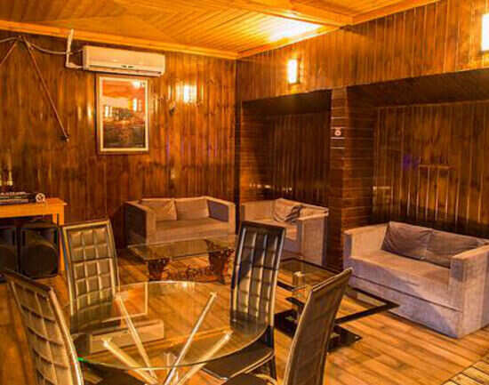 The Lounge by Alpine Ridge Hotel