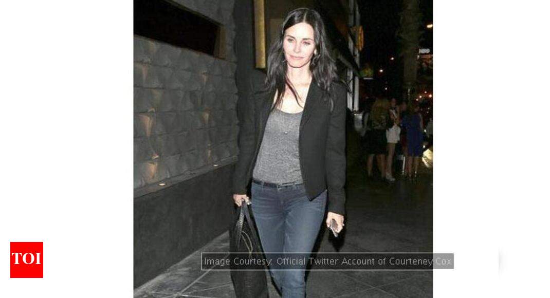 Courteney Cox opens up about epidermolysis bullosa English Movie News