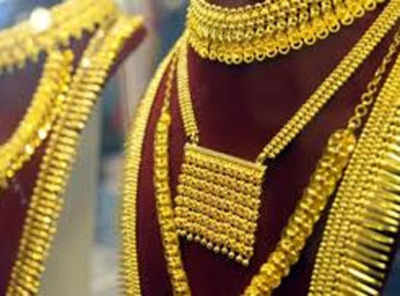 Government cuts import tariff value on gold & silver