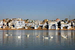 Spend a dazzling evening at Pushkar Lake