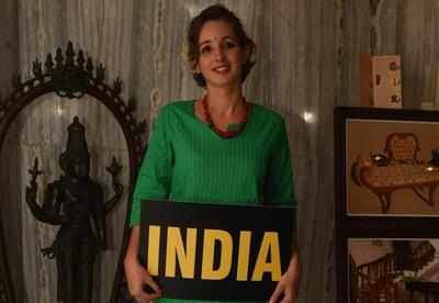 Sophie stylishly rocked her Indian look at a photos exhibition by expats at Crowne Plaza in Chennai