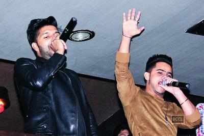 Guru Randhawa and Milind Gaba perform at the launch of The Tipsy Project in Delhi