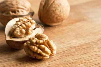 Eating walnuts may lower heart disease risk - Times of India