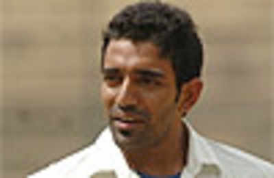 Uthappa takes Air India Red to 284/8 in Corporate Trophy