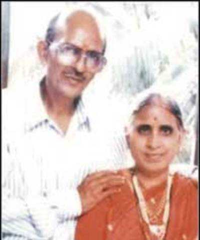 Late Shri. Murlidhar. D. Joshi & Late Smt.Anuradha . M. Joshi - Times ...