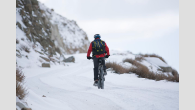 Bengalureans take up Himalayan challenge, ride cycle on frozen lake