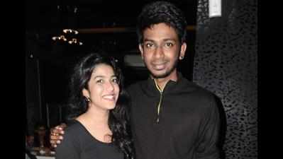 Jwalanthi and Vignesh had fun at Rachel's bachelor party at Illusions pub in Chennai