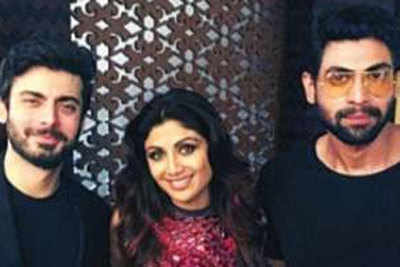 Fawad Khan rings in birthday with private dinner