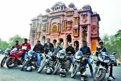 Rays – Asha Ki Ek Kiran organises bike rally to mark World AIDS Day in Jaipur