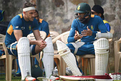 4th Test: India out to blank spin-weary South Africa