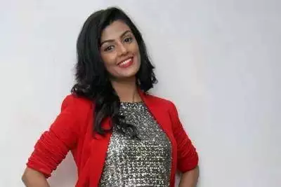 Anisha Ambrose in Neram remake with Sundeep Kishan