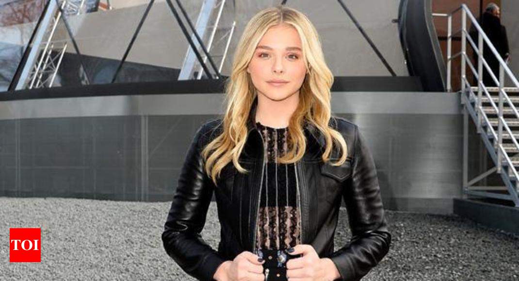 How old is Chloe Moretz, his height, his weight.