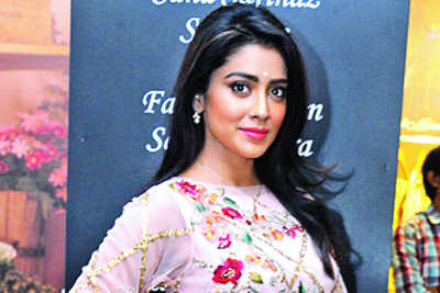 Shriya Saran attends the launch of fashion store Anhad at DLF Place in Delhi