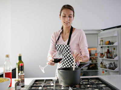 3 tricks to cook with wine like a pro