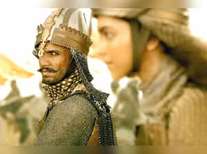 Bajirao Mastani Plot Summary