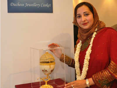 Indian diplomat's wife showcases egg shell art in the US