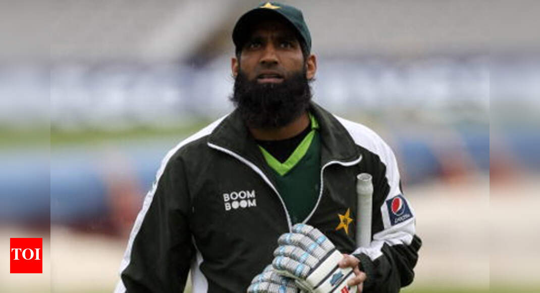 Watch: Yousuf, Raja exchange coarse words on Amir issue | undefined ...