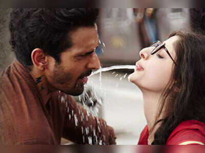 watch sanam teri kasam