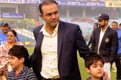 Was hurt when dropped mid-series without communication: Sehwag