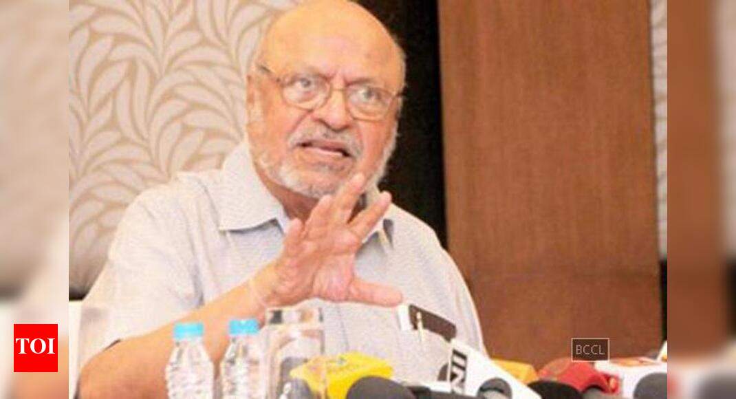 Govt sets up panel to revamp controversyridden censor board Hindi