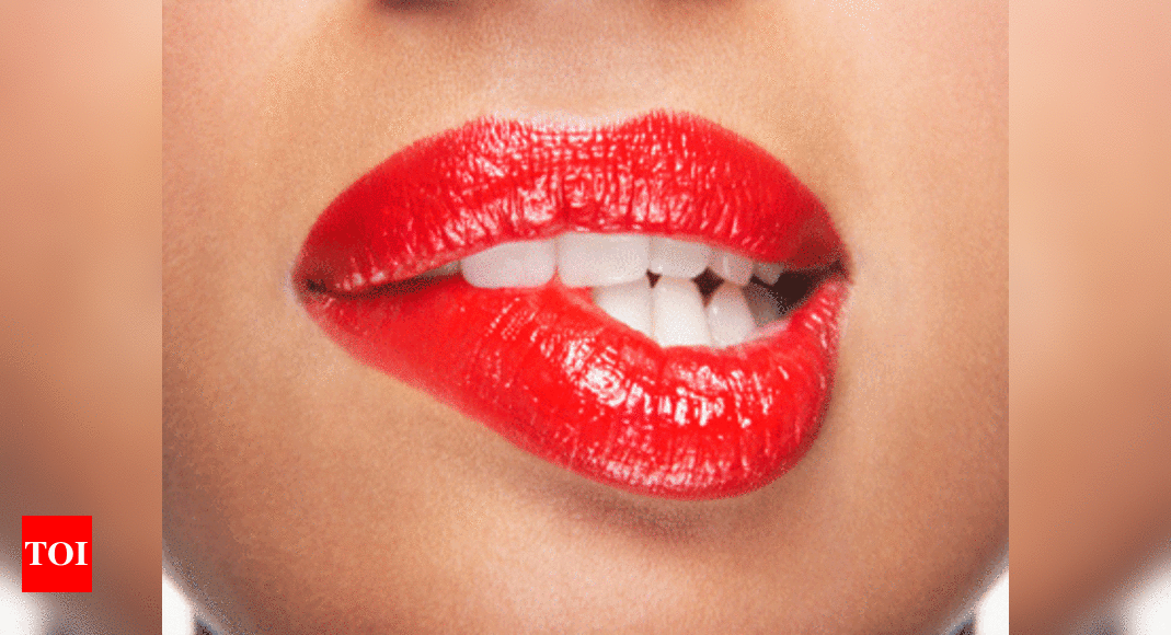 make-up, dark red kind of shade, louis vuitton, dark red, lipstick