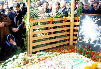 Cries of 'Azaadi' and 'justice for Afzal Guru' in Mufti Sayeed's hometown