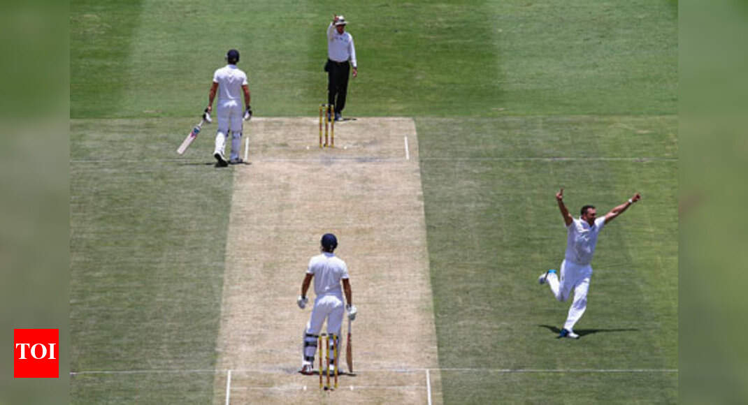 Bowlers with wicket off first delivery in international cricket