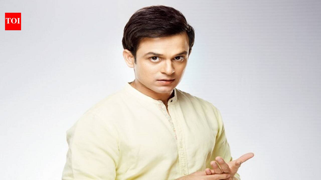 Why Ravish reports much before time on the set