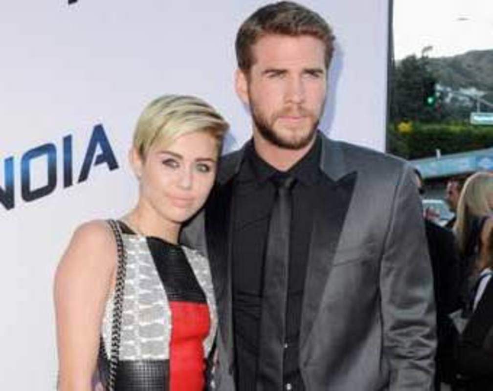 
Miley Cyrus and Liam Hemsworth move back together
