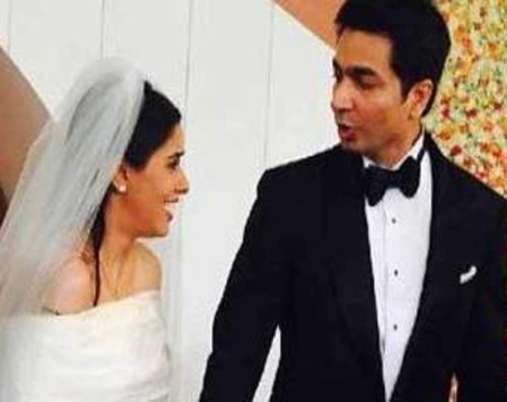 
Asin marries Rahul Sharma
