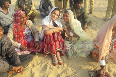 Rajeshwari bonds with the locals in Rajasthan over folk Music