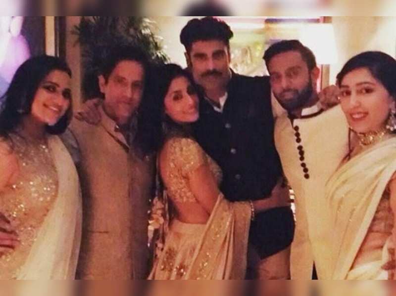 Sunita Kapoor: Sikandar Kher: Our engagement was heaven on earth | Hindi  Movie News - Times of India