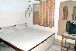 Bharti Guest House