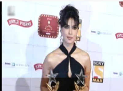 Priyanka Chopra to present prestigious Oscars