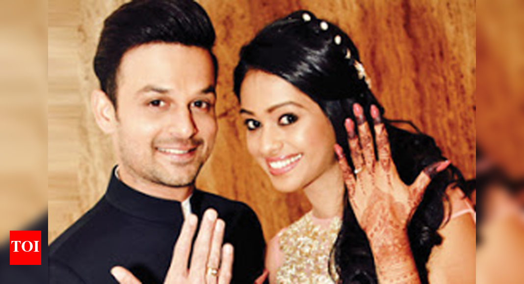 Satrangi Sasural Ravish Mugdha Get Engaged Times Of India