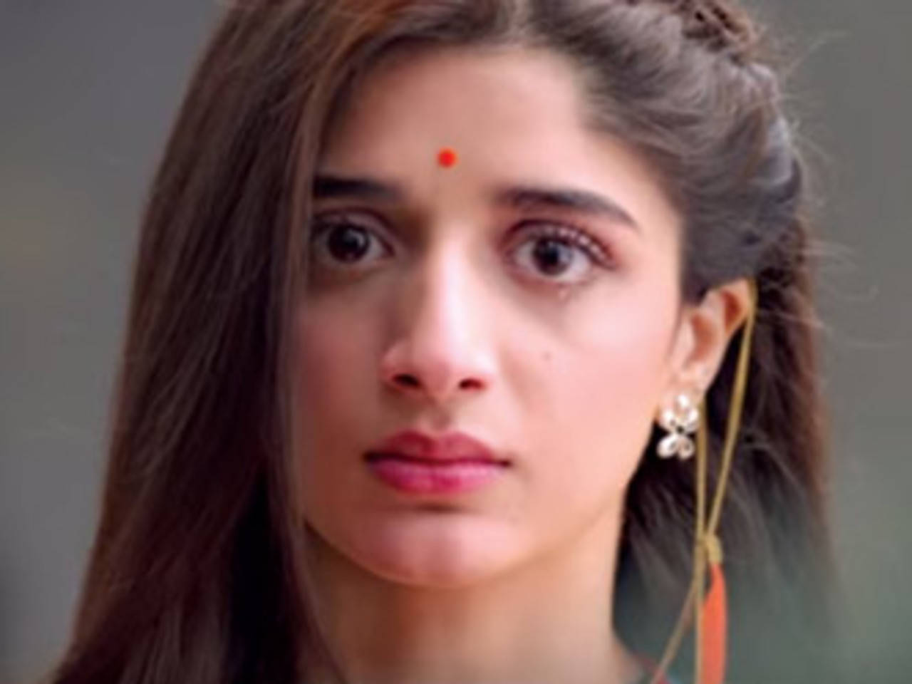 Mowra Hocane is all set to make her debut with 'Sanam Teri Kasam' | Newbie  from Pak