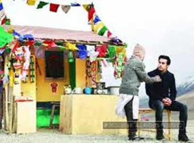 Sanam Re's makeshift tea stall in Ladakh attracted tourists