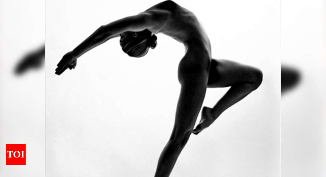 How fitness creators use nude photos