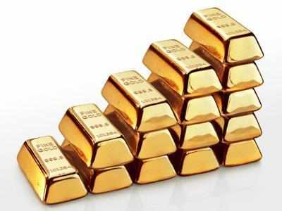 Gold extends gains, hits 9-month high on global cues