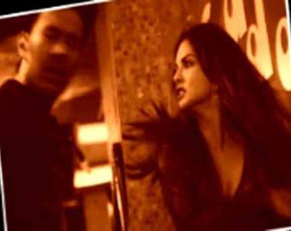 
Sunny Leone slaps co-actor Rajneesh Duggal
