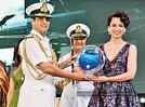 Akshay Kumar, Kangana Ranaut add glam to International Fleet Review in Visakhapatnam