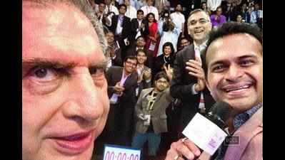 Ratan Tata spotted with Siddharth Kannan in Mumbai