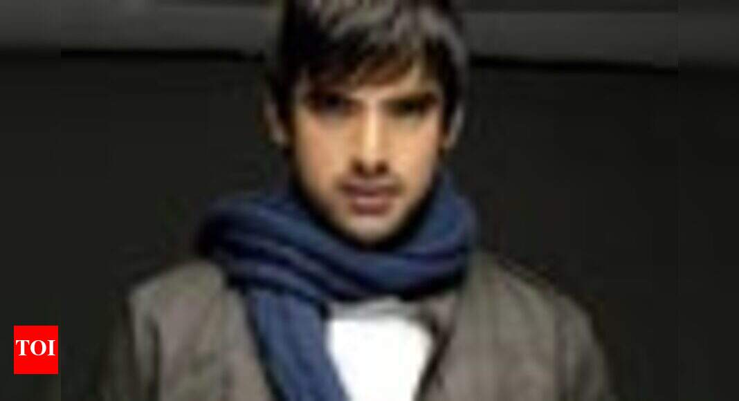 Mohit turns entrepreneur - Times of India