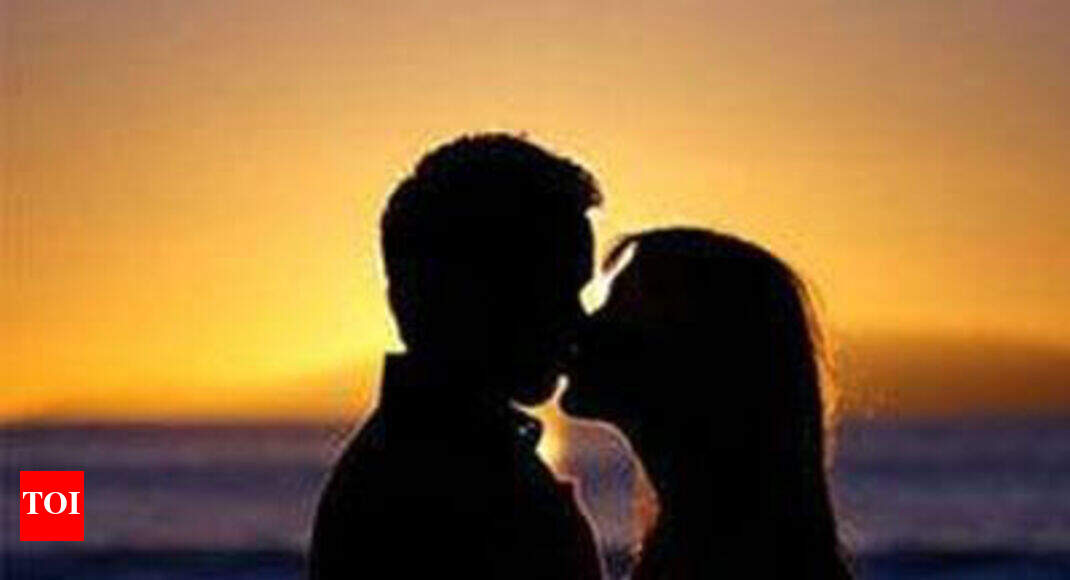 The importance of being amorous Why Valentine's Day, kissing and PDA